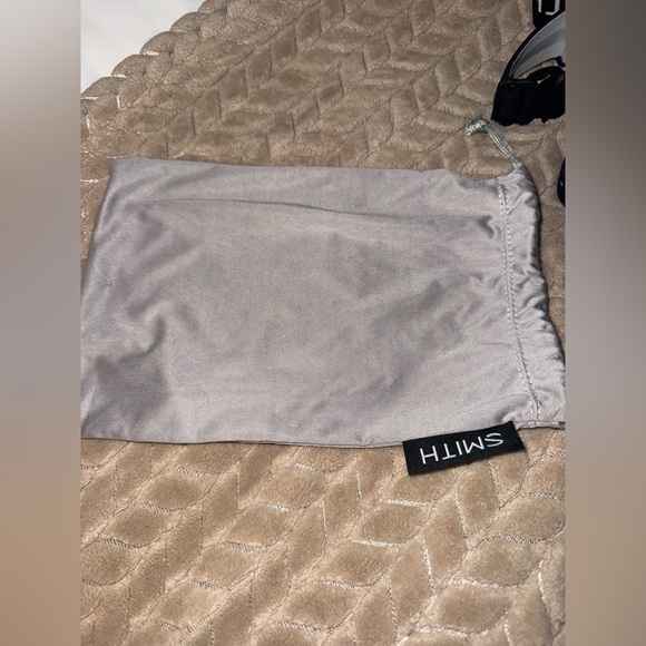 smith ski goggles new black and red women - Picture 4 of 4